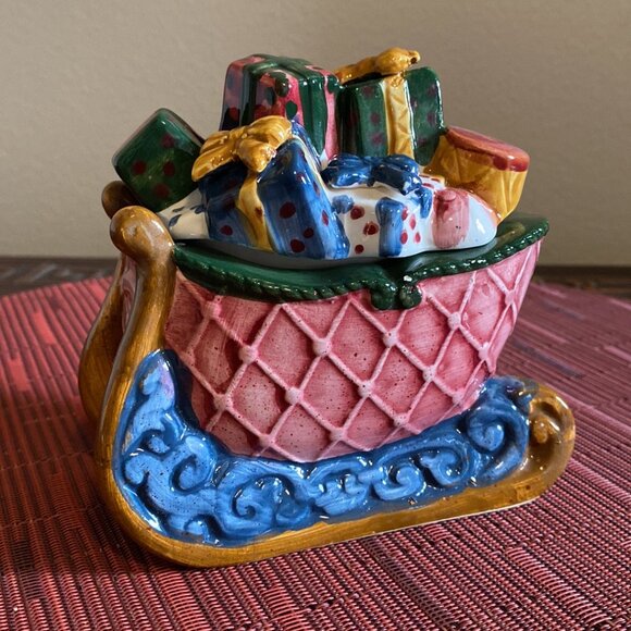Holiday Ceramic Sleigh Trinket Box or Candy Box - Picture 3 of 14